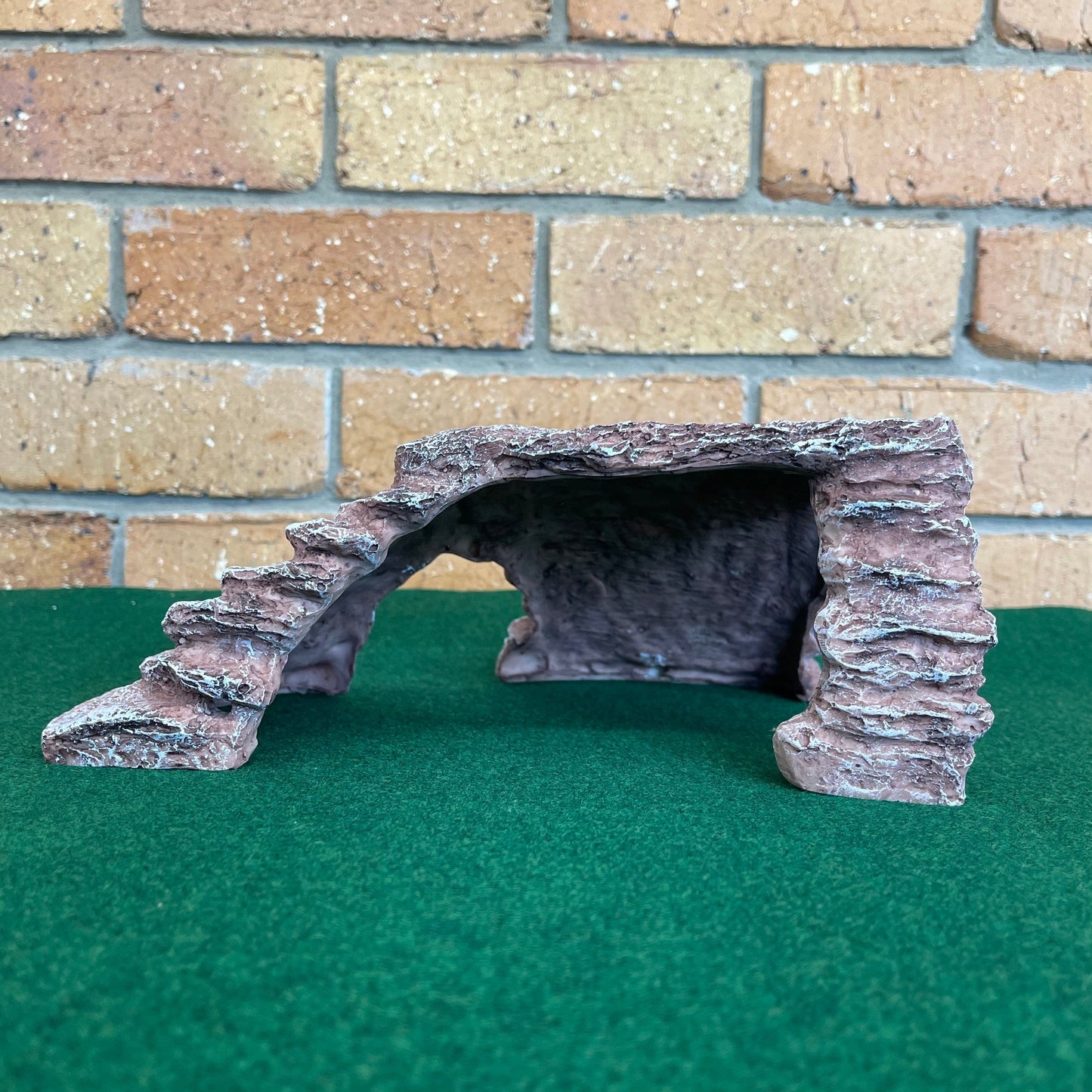 Komodo Resin Rock Decor Komodo Basking Platform Corner Ramp Brown