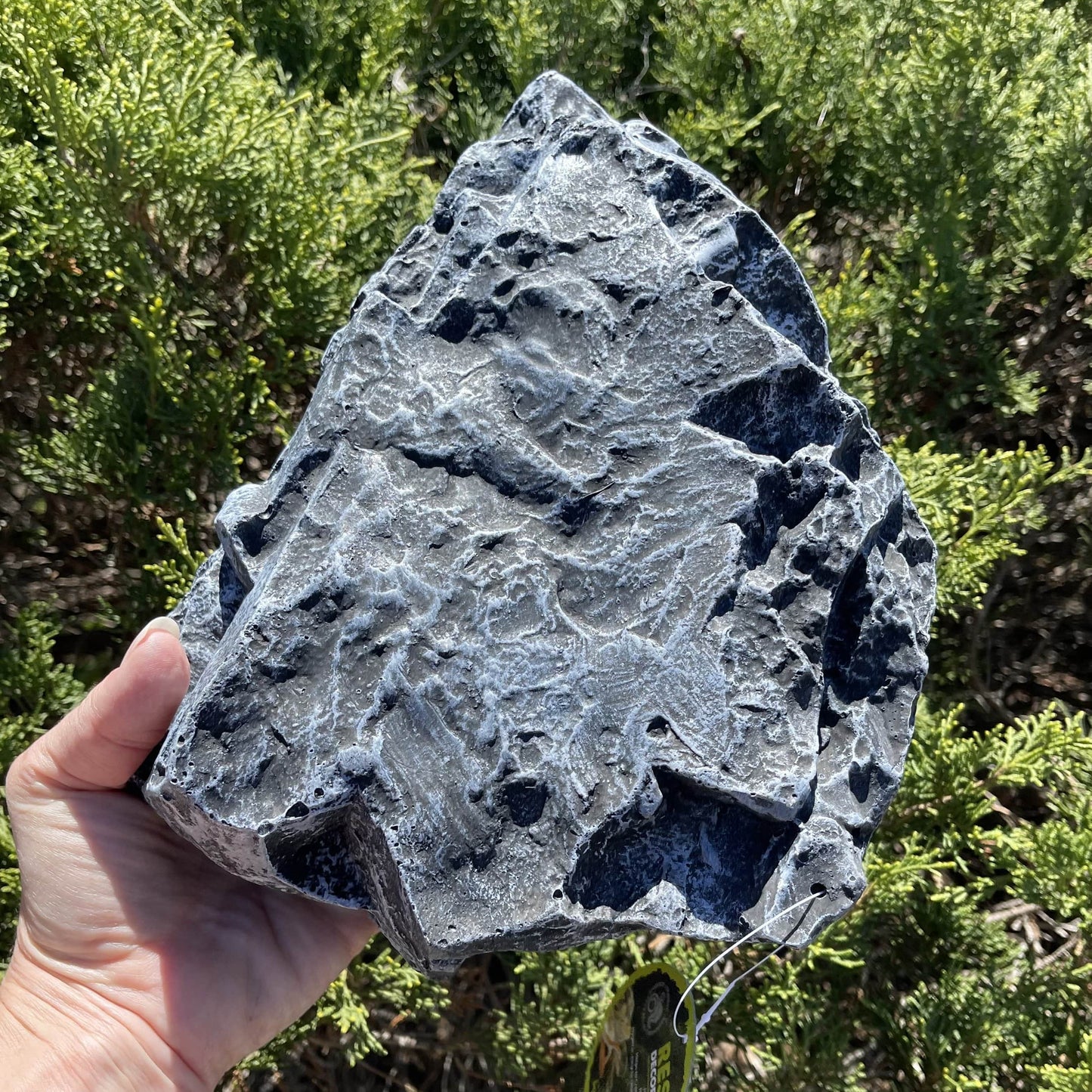 Komodo Resin Rock Decor Komodo Reptile Rock Den Grey Large