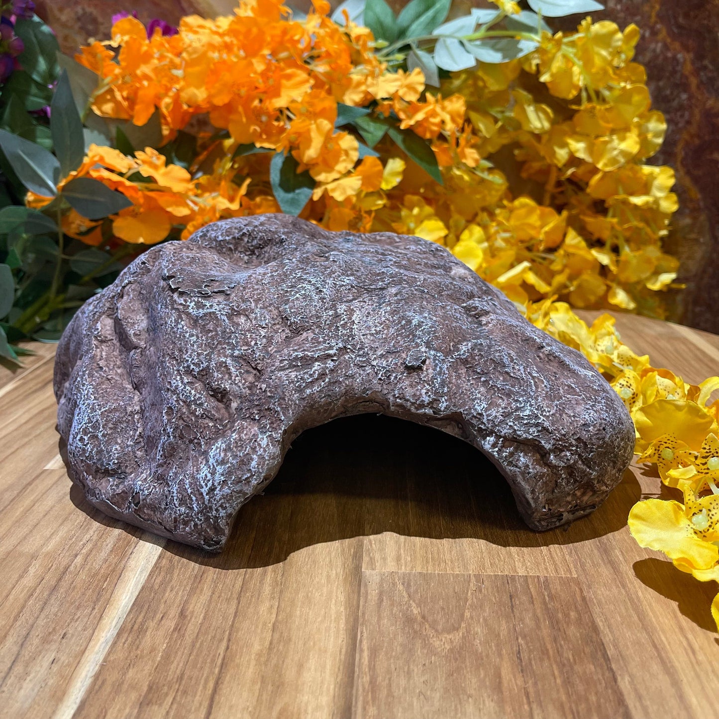 Komodo Resin Rock Decor Komodo Wide Entrance Rock Den Large