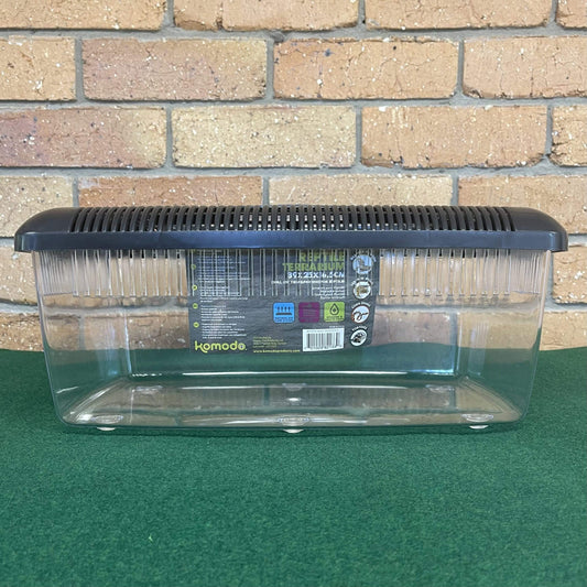 Komodo Plastic Terrarium Komodo Plastic Terrarium 39cm x 25cm x 16.5cm