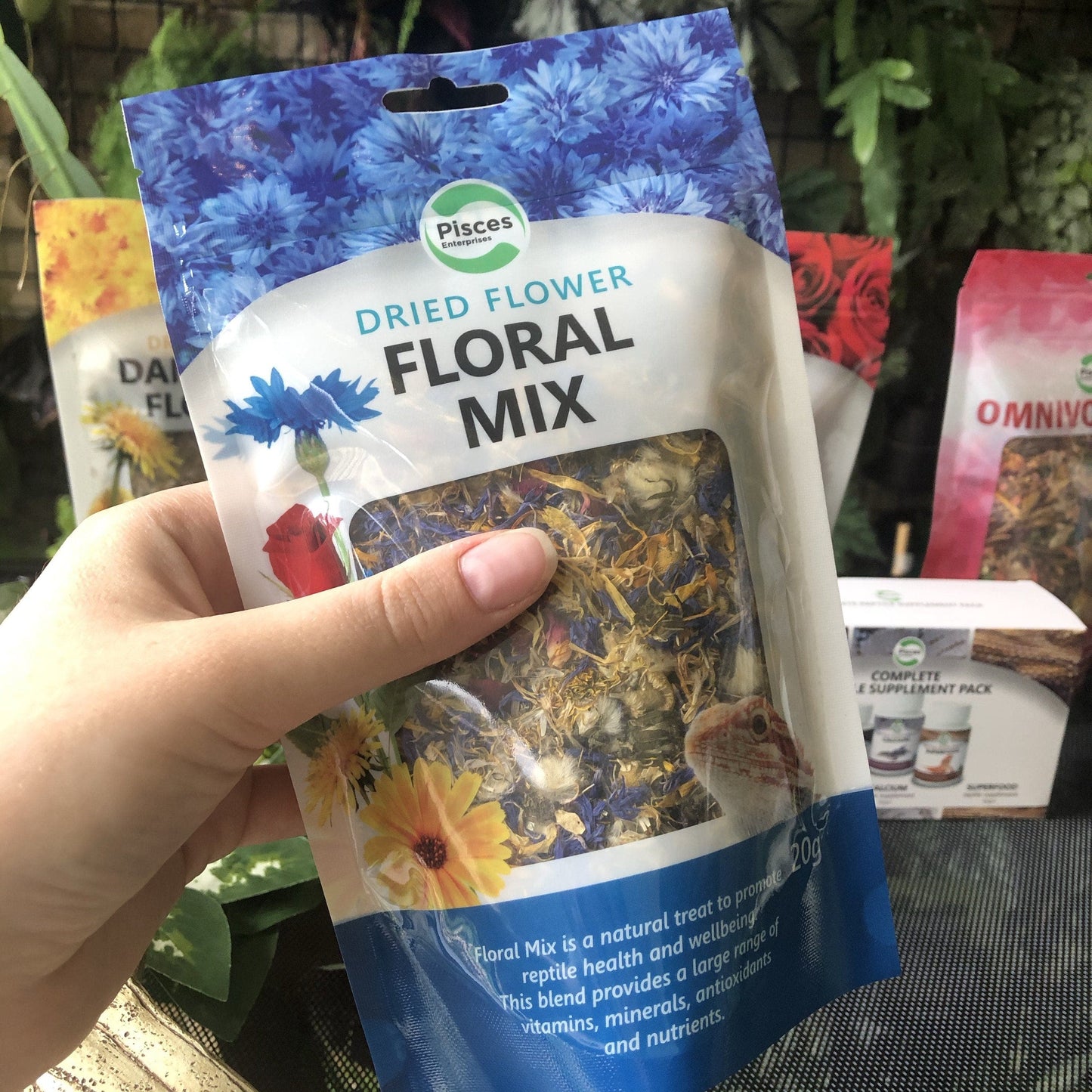 Pisces Enterprises Reptile Food Edible Flower Treats for Reptiles Floral Mix